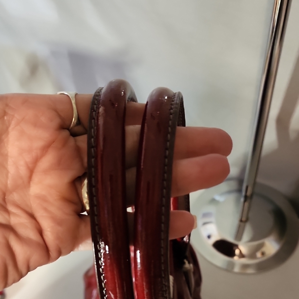 Liz Claiborne Shiny Burgundy Shoulder Bag - Picture 10 of 10